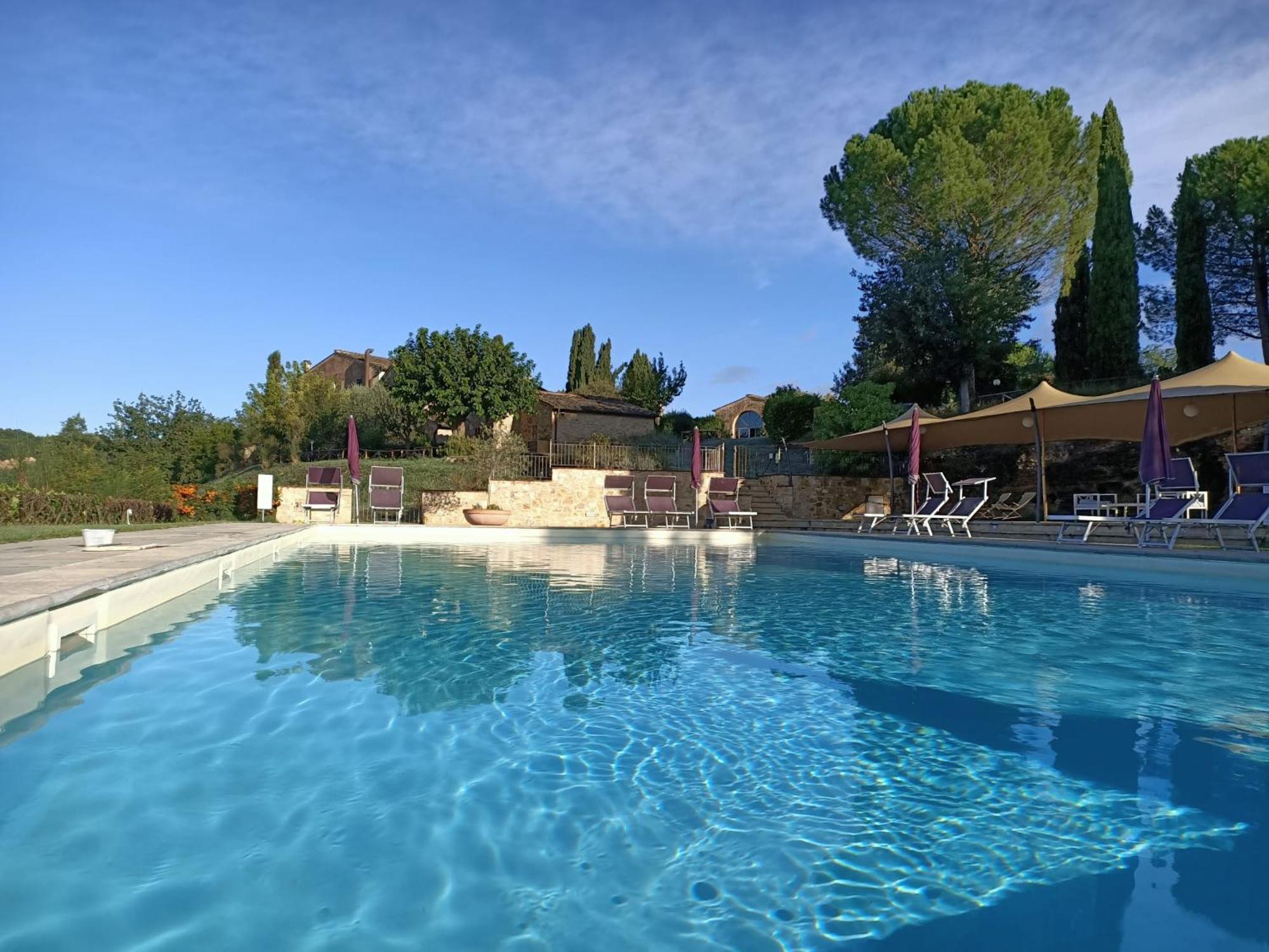 Relais Antico Borgo San Lorenzo Поджибонси Екстериор снимка
