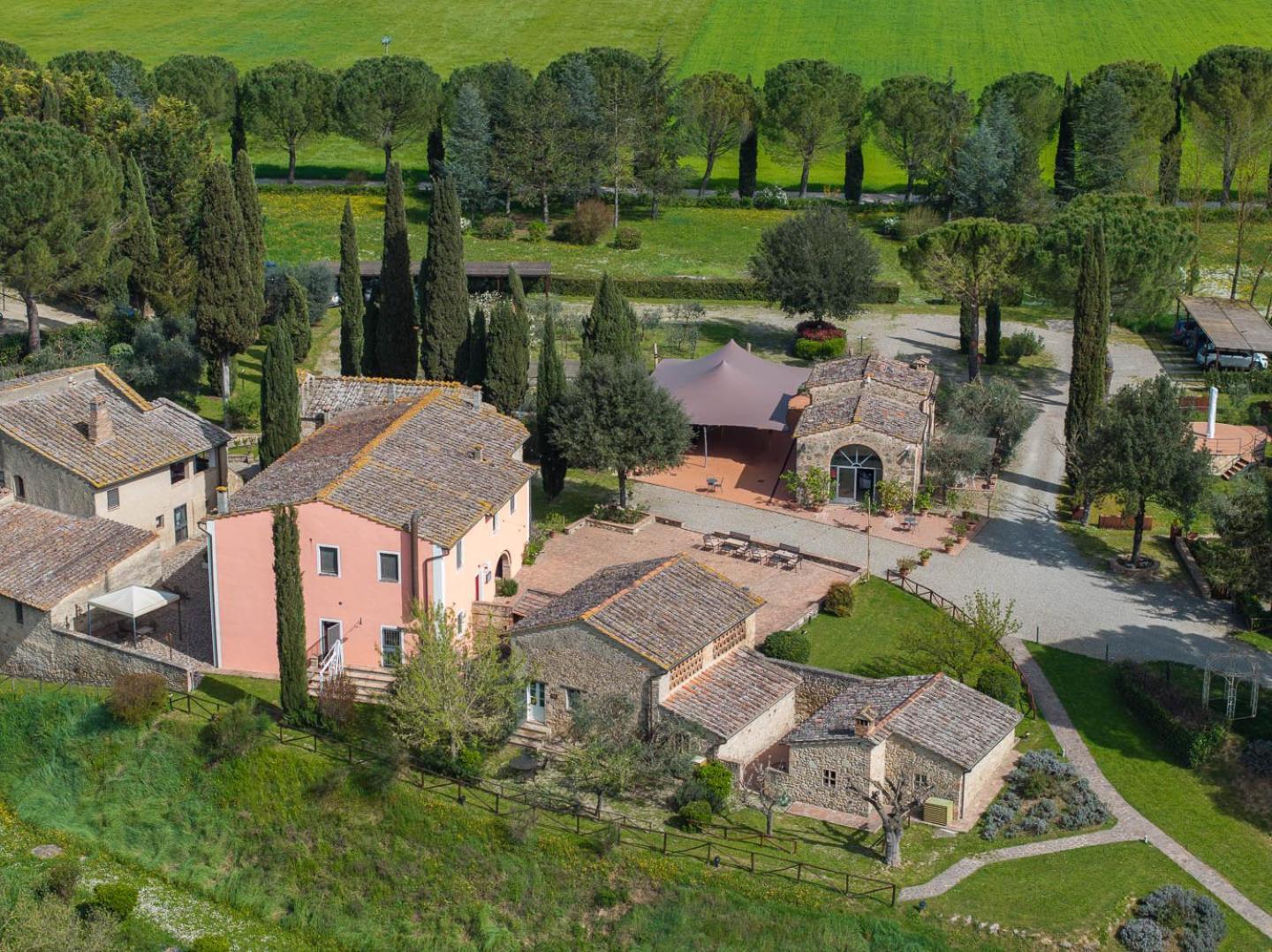 Relais Antico Borgo San Lorenzo Поджибонси Екстериор снимка