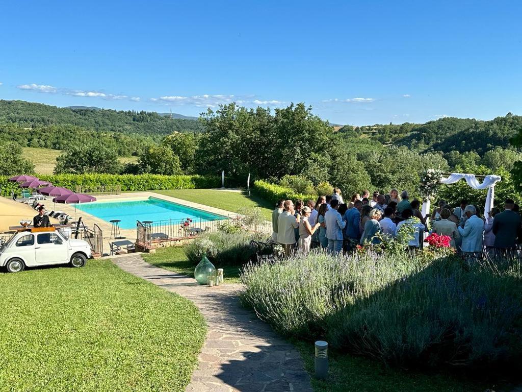 Relais Antico Borgo San Lorenzo Поджибонси Екстериор снимка