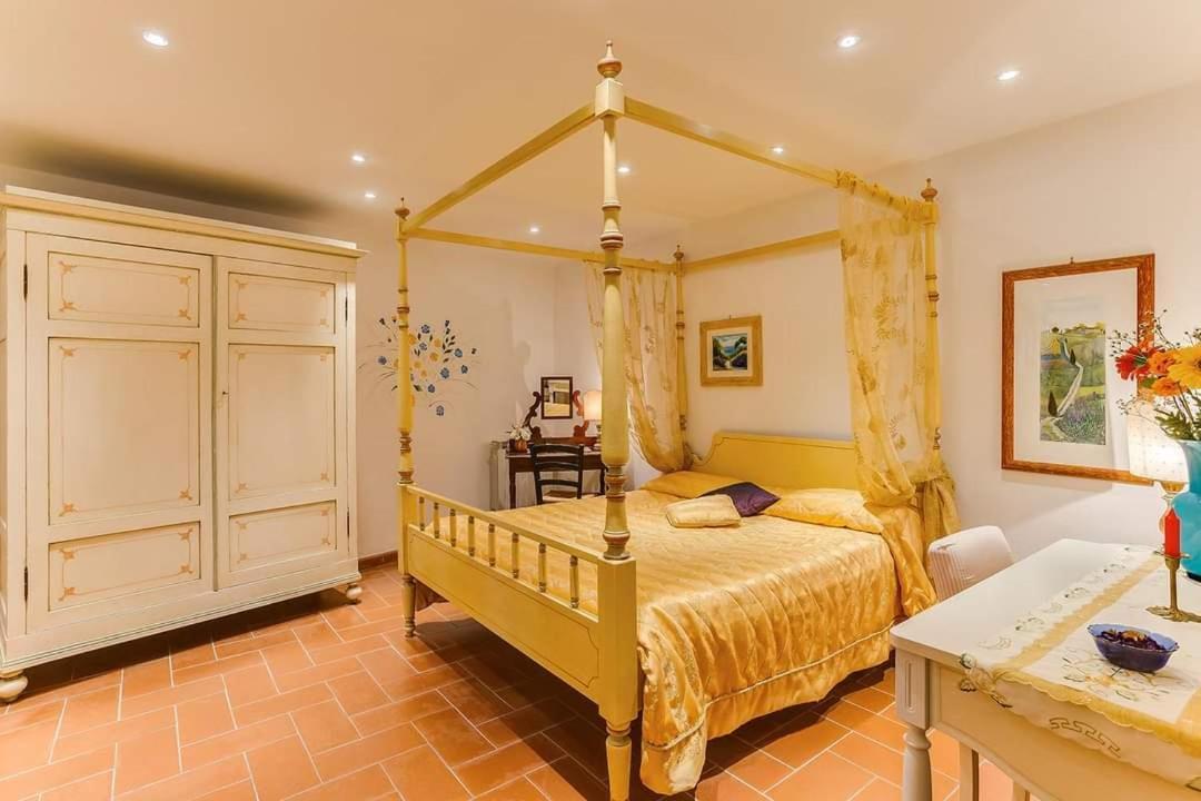 Relais Antico Borgo San Lorenzo Поджибонси Екстериор снимка