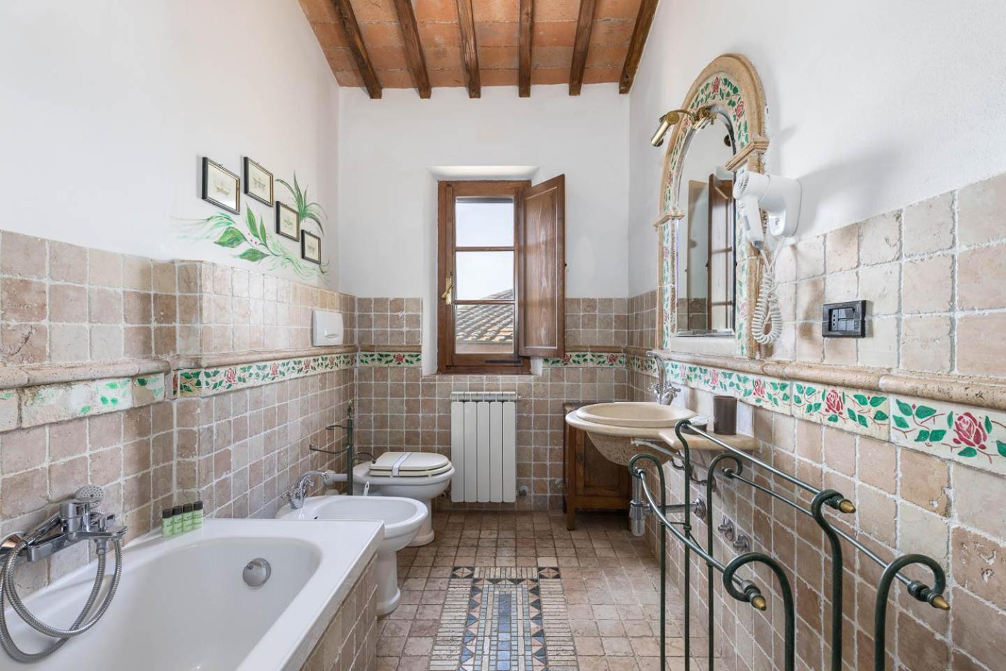 Relais Antico Borgo San Lorenzo Поджибонси Екстериор снимка